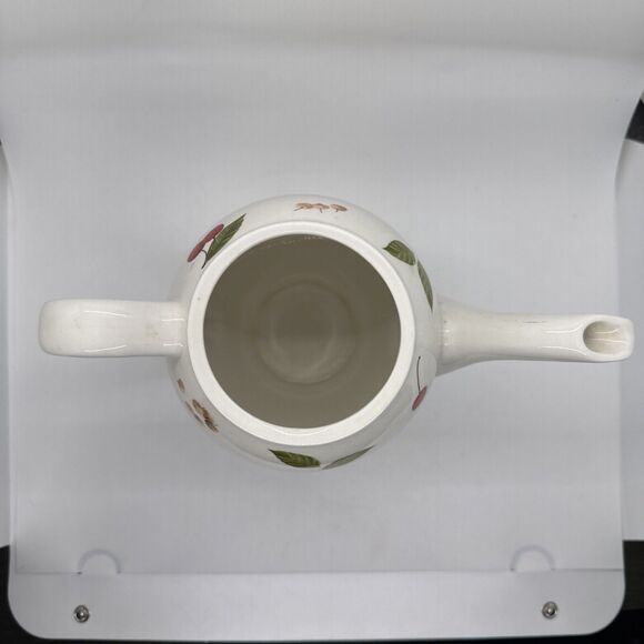 Vintage Johnson Brothers Cerise Very Rare Discounted Tea Pot Apple Basket Design - Picture 9 of 16